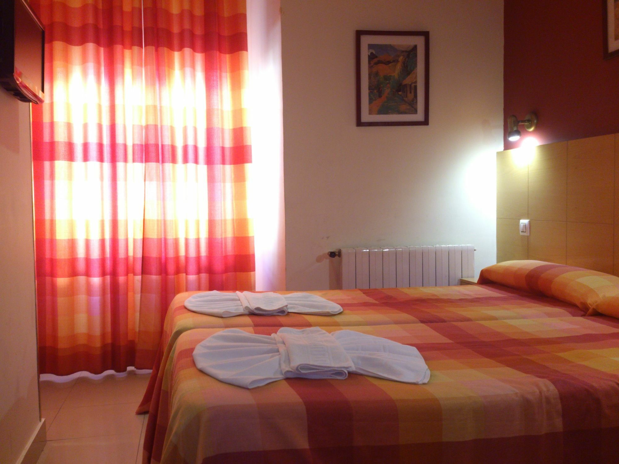 Hostal Inter Plaza Mayor Auto Check In Madrid Eksteriør billede